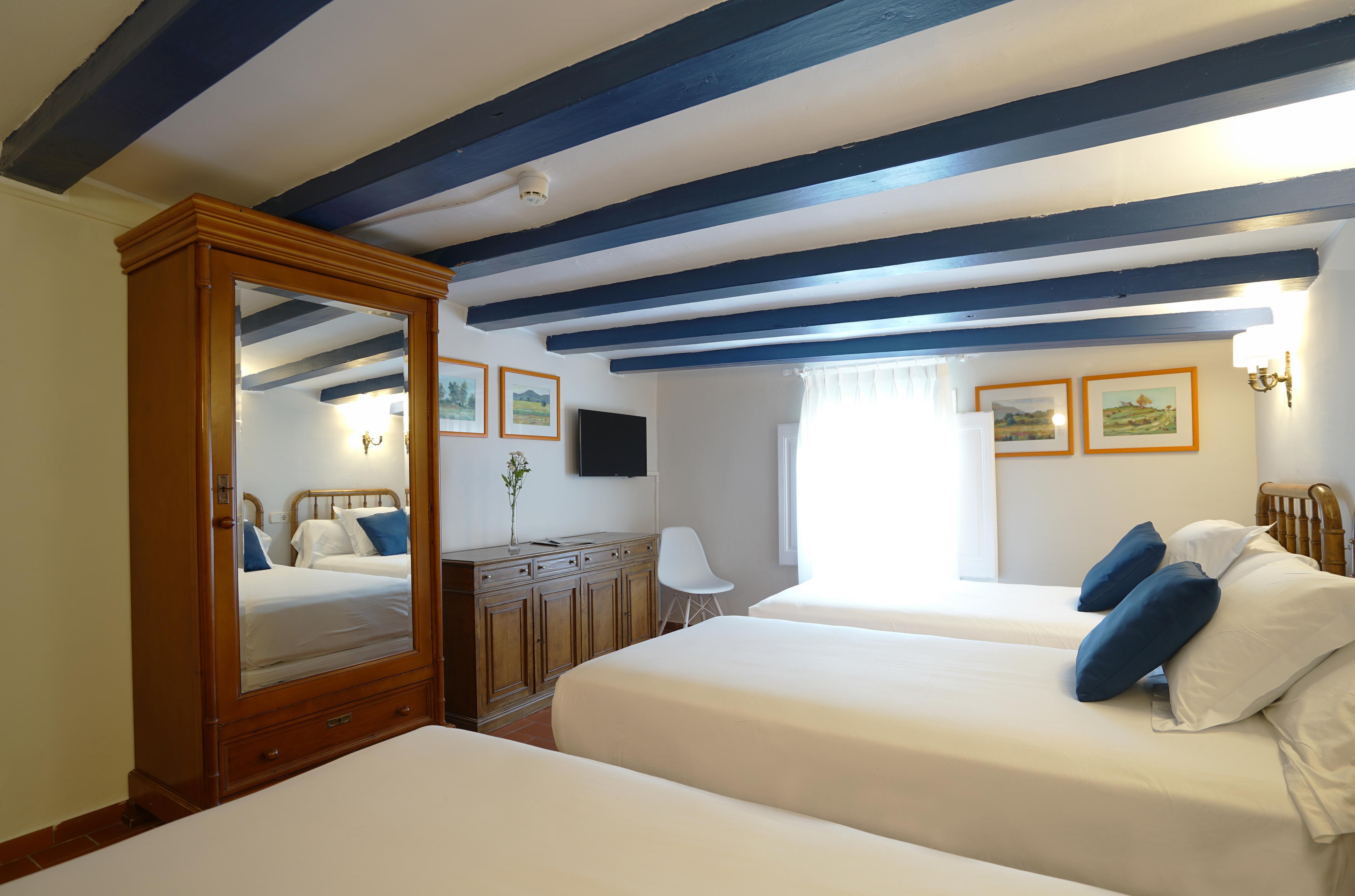 Medium Romantic Hotel Sitges