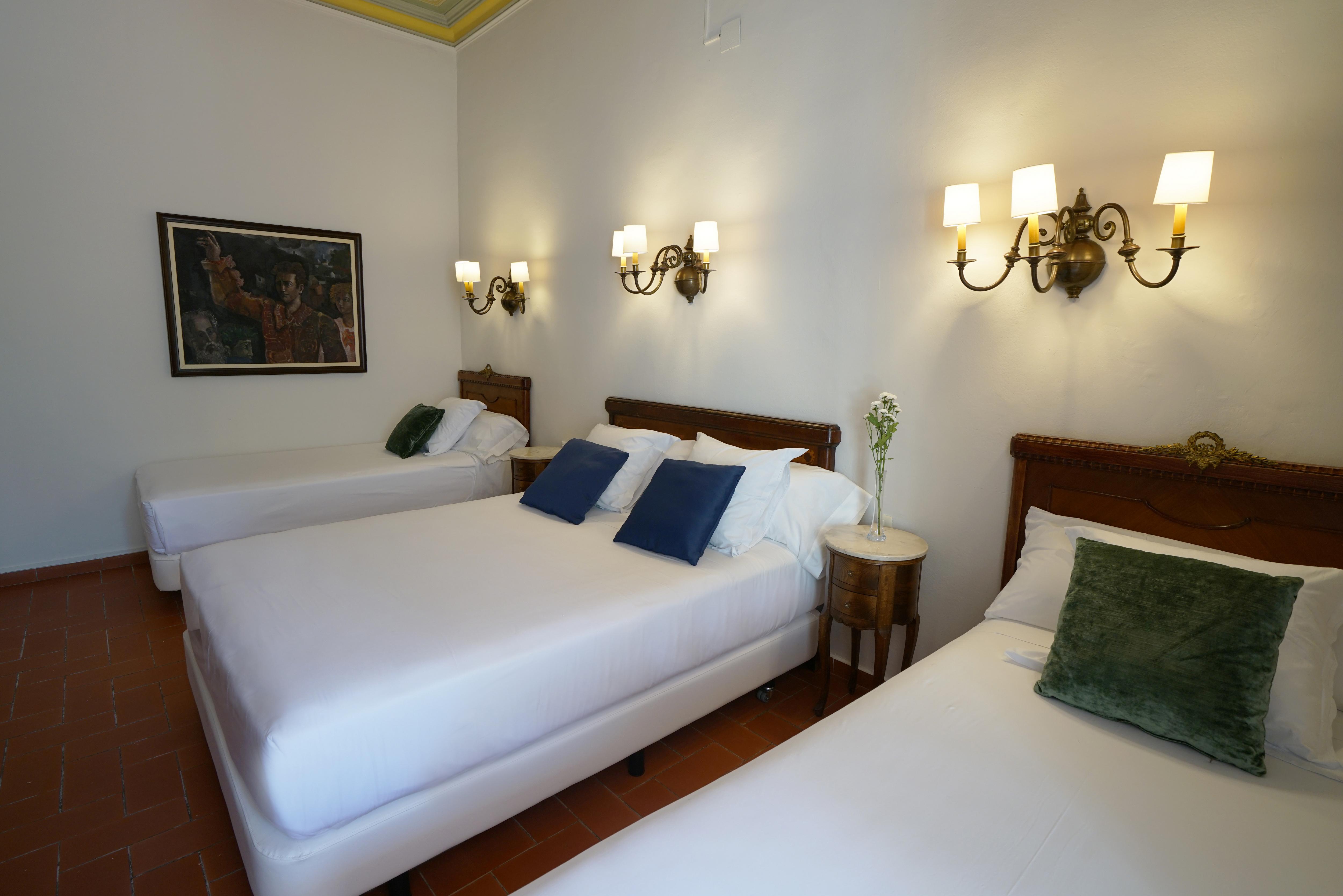 Hotel Medium Romantic