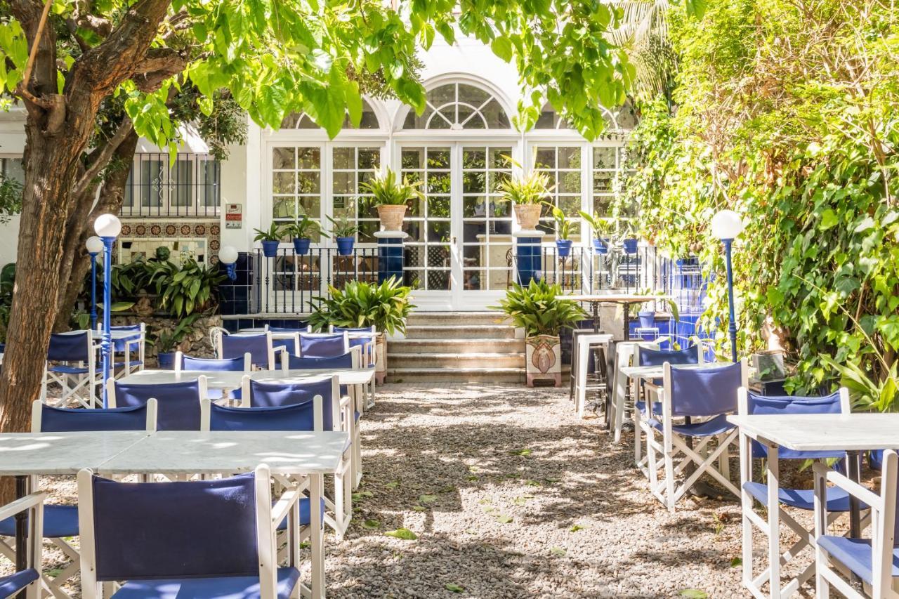 Medium Romantic Sitges