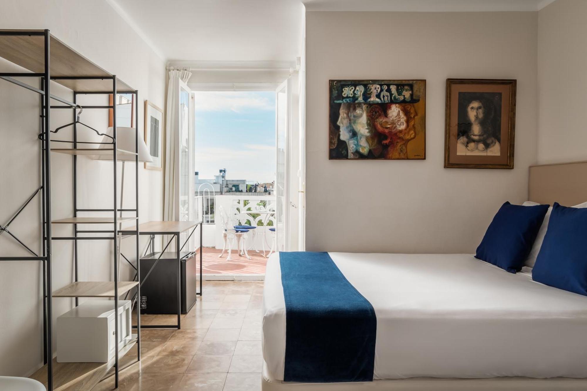 Medium Romantic Hotel 2*