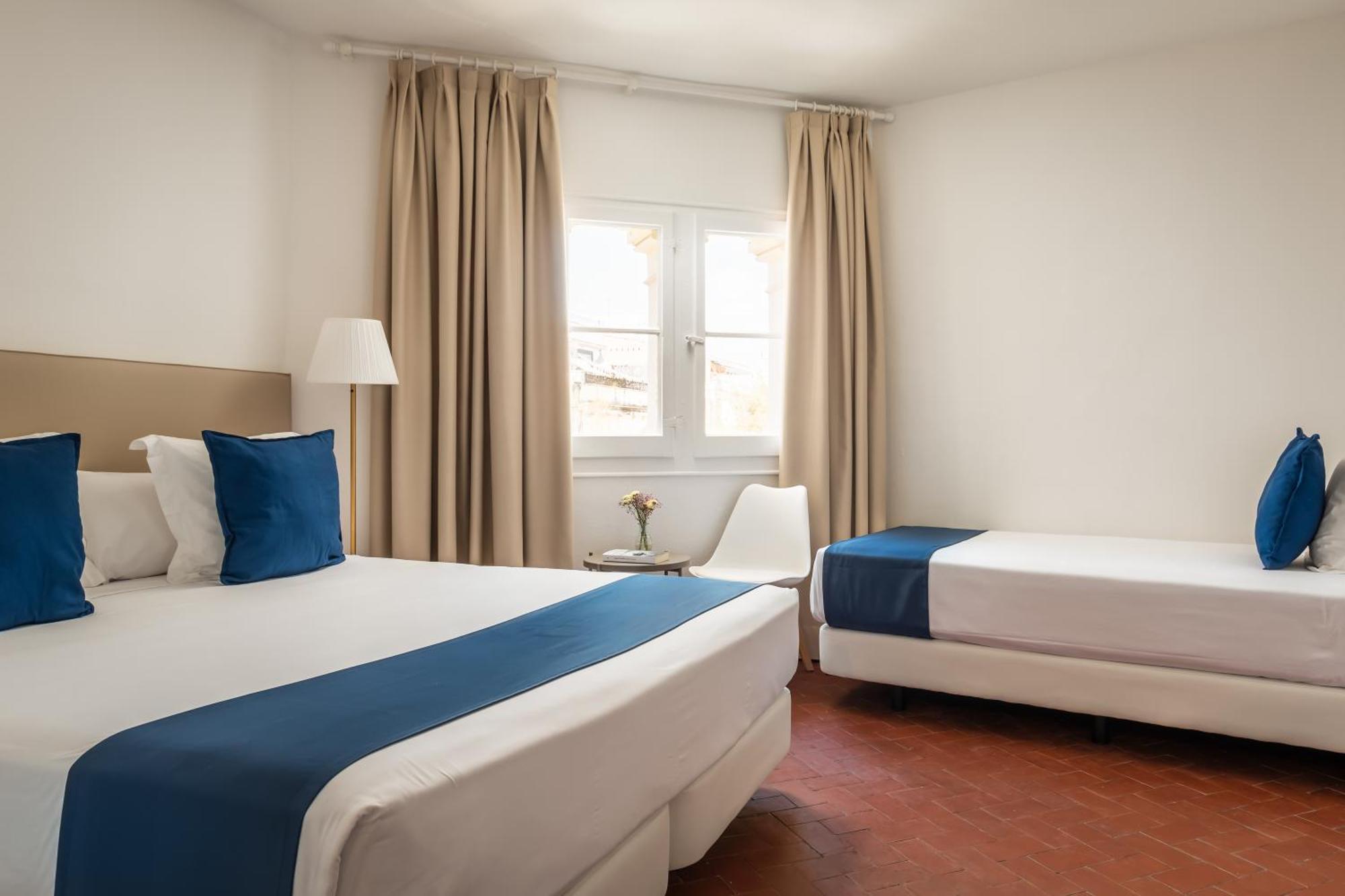 Hotel Medium Romantic